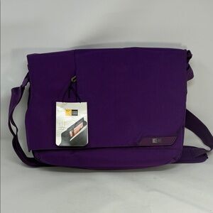 Case Logic - Purple Laptop 11” Laptop+ IPad/Messenger Bag